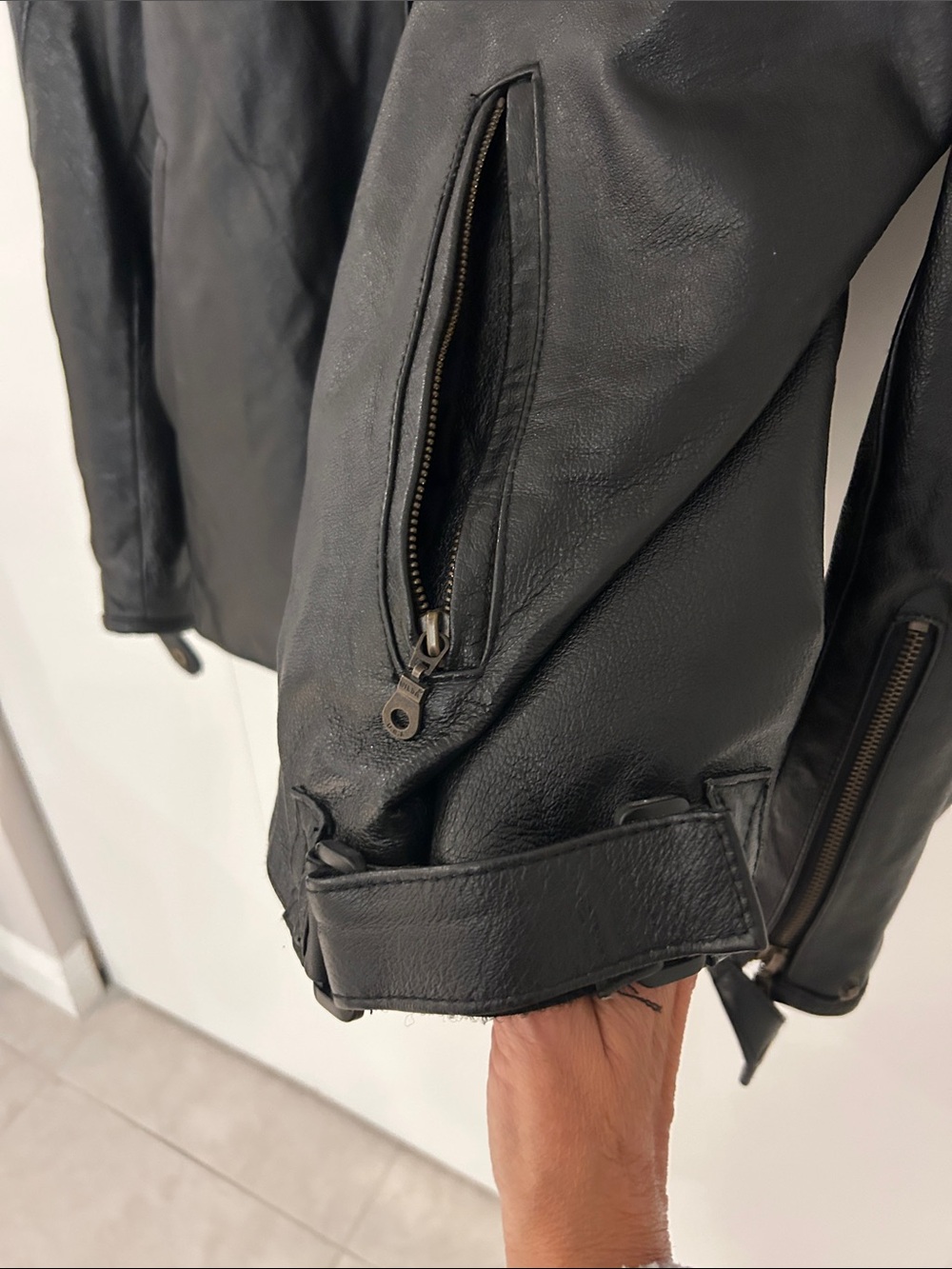 Leather Racing Jacket - Black & Red - Picture 4 of 7